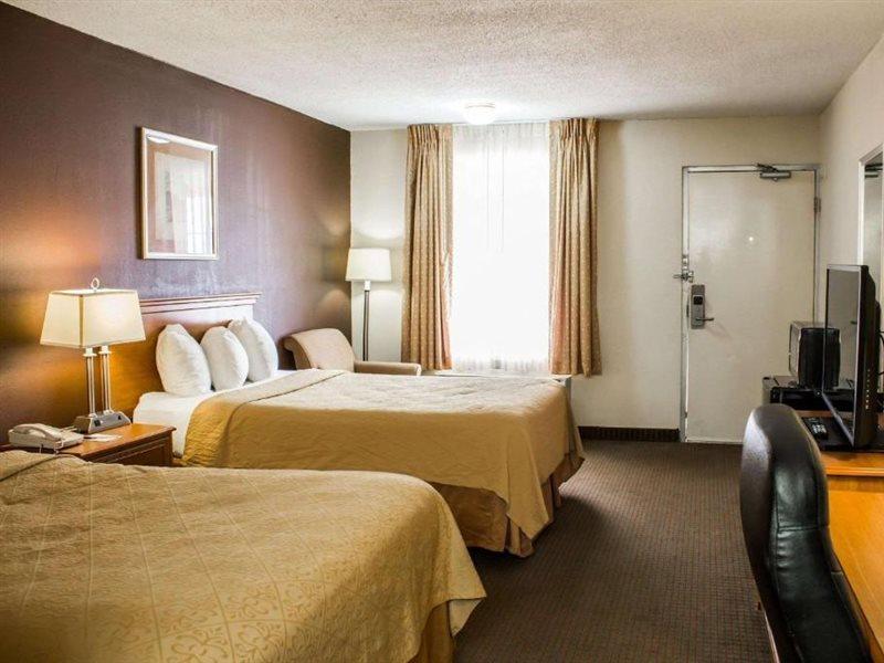 Red Roof Inn Дън Екстериор снимка