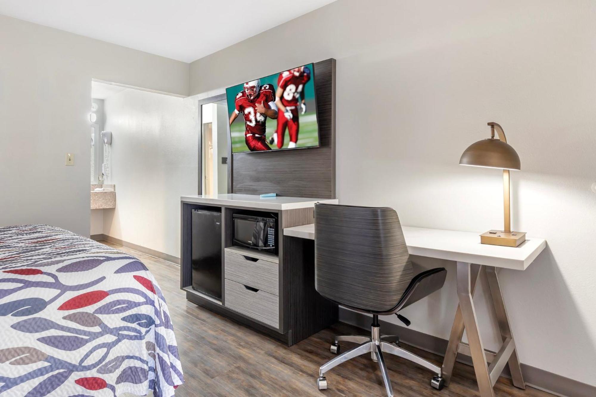Red Roof Inn Дън Екстериор снимка