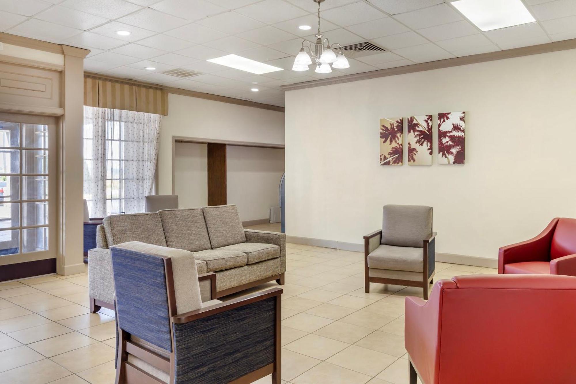 Red Roof Inn Дън Екстериор снимка