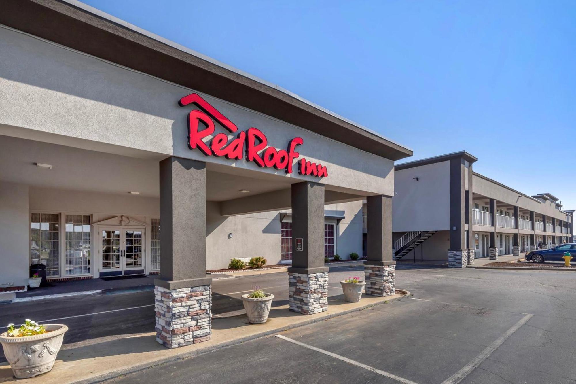 Red Roof Inn Дън Екстериор снимка
